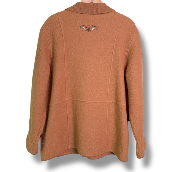 Vintage Wool Cardigan Sweater Grandma Coastal Embroidered Flowers - Picture 8 of 17